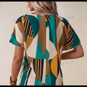 Women’s size 2xl geometric Dolman top